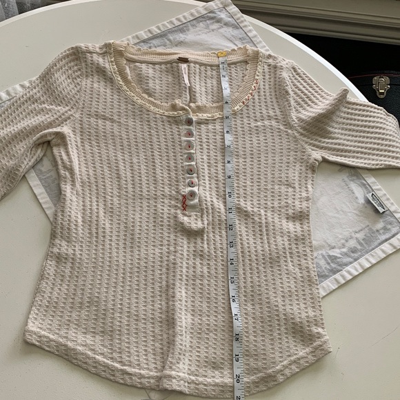 Free People Thermal Long Sleeve Granny Square Crochet Cuffs Top Size XS - Picture 12 of 16